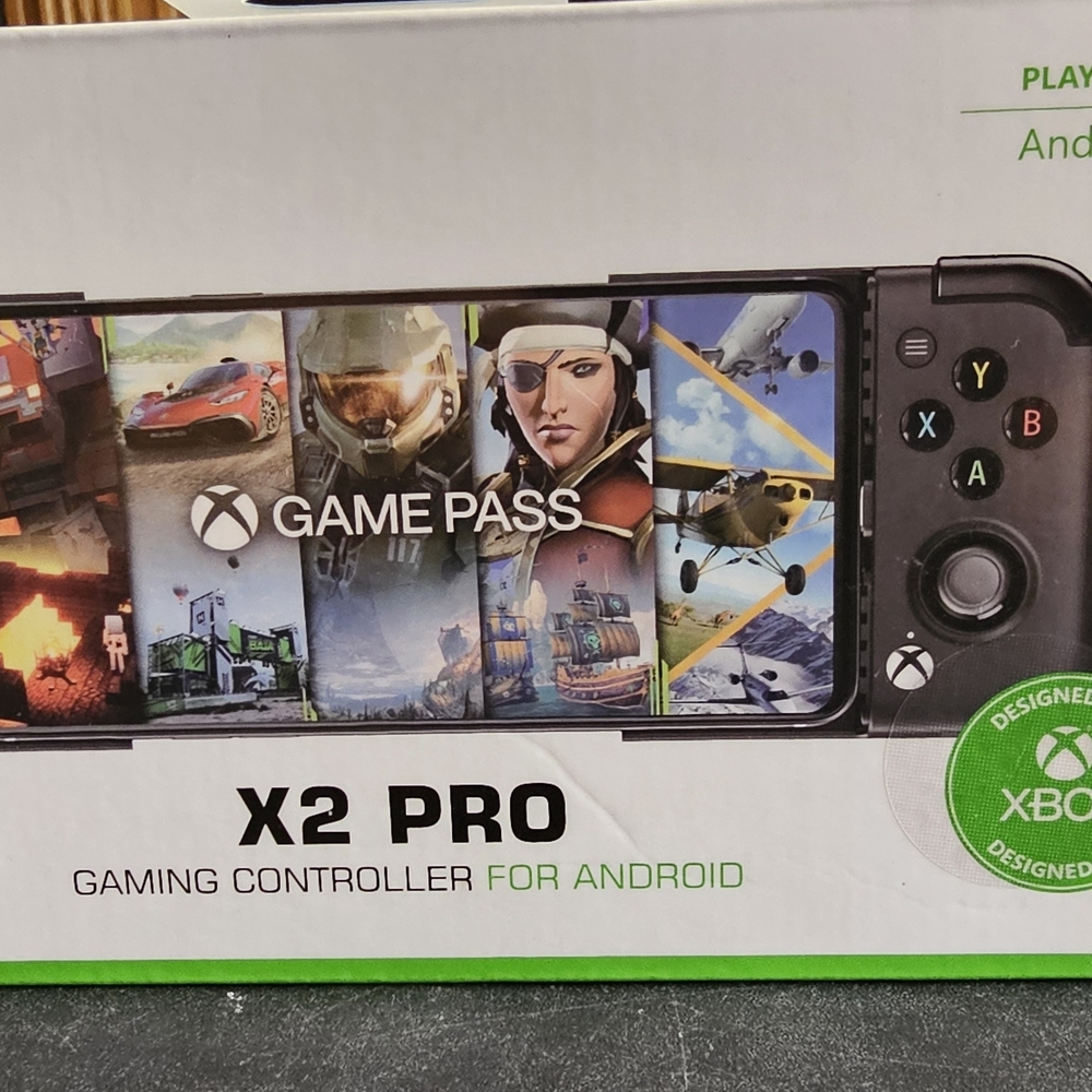 GameSir X2 PRO Handheld Console for Cloud Gaming With GameSir Case